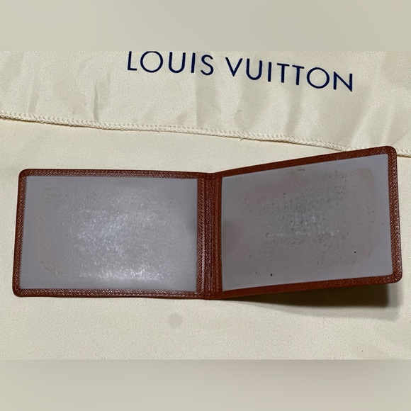 Louis Vitton Wallet and ID holder - Picture 13 of 16